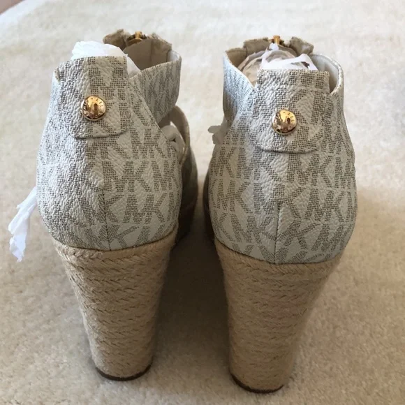 Vintage Michael Kors Dakota Wedge MK Mini Logo PVC Vanilla Espadrille Wedge - Picture 3 of 4